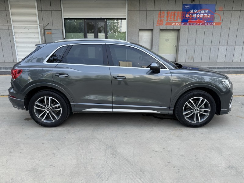 济宁23年奥迪Q35