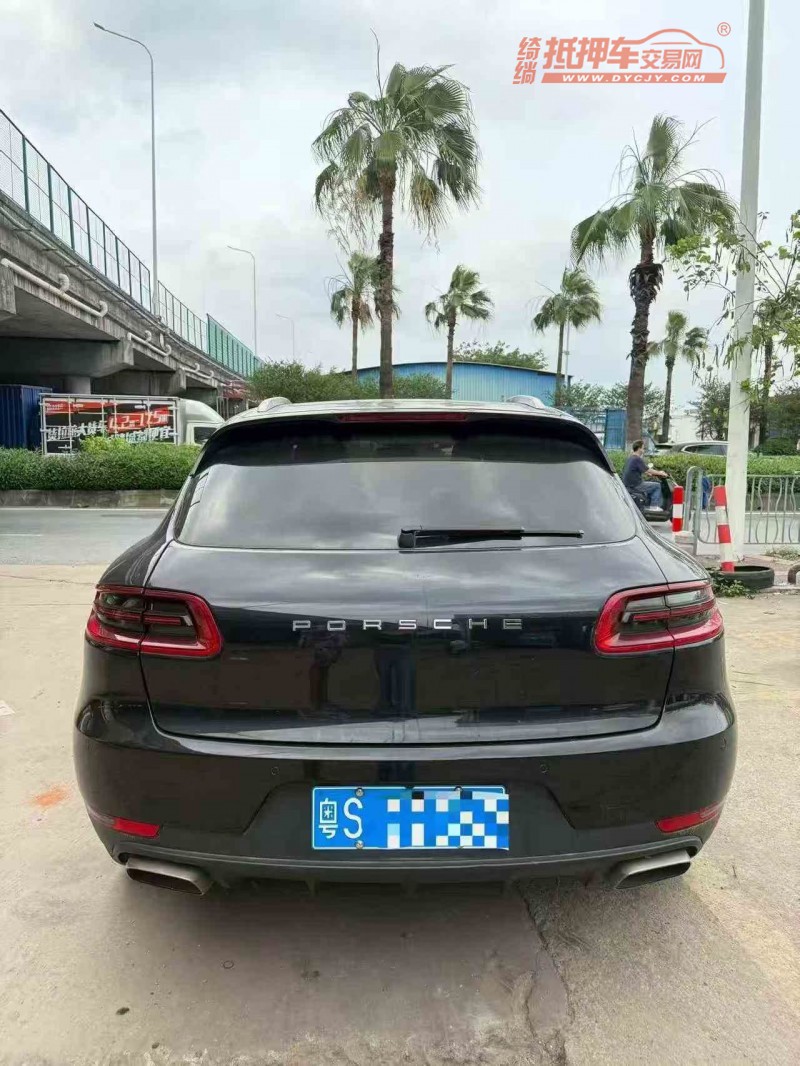 江门17年保时捷Macan8