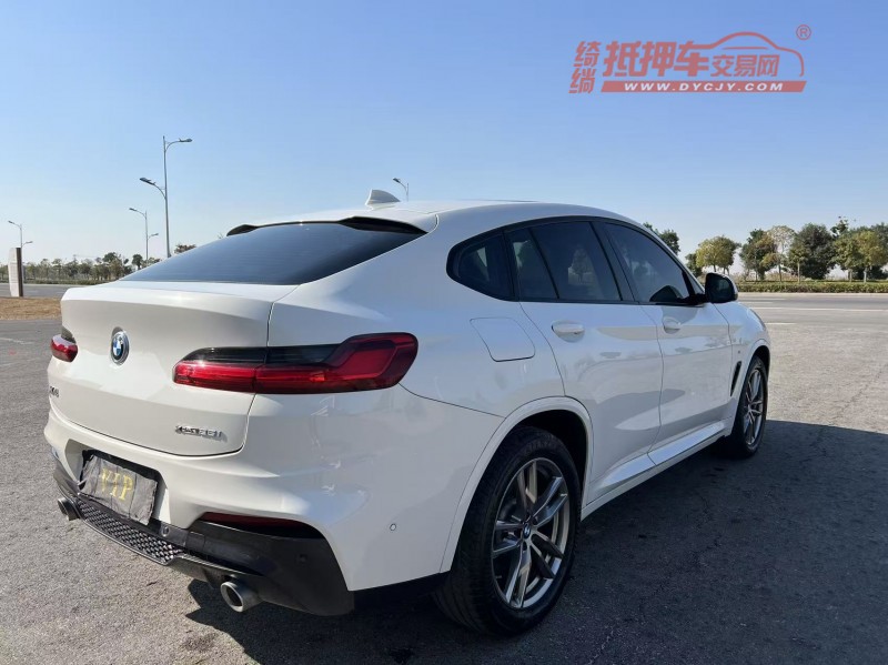 南通21年宝马X43