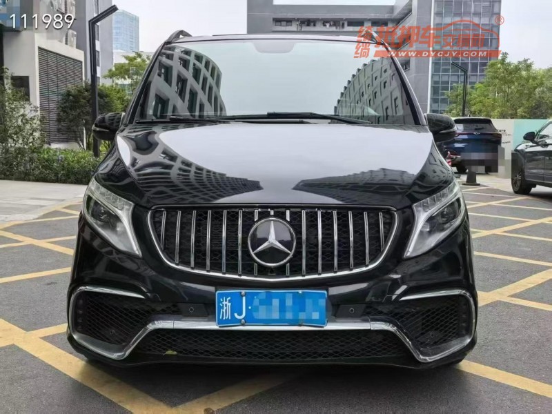 深圳19年奔驰威霆1