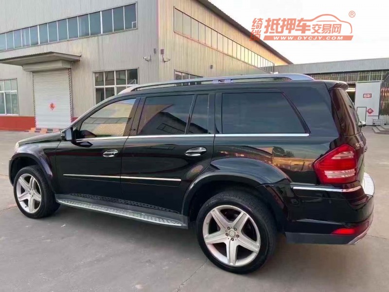 东营11年奔驰GL7