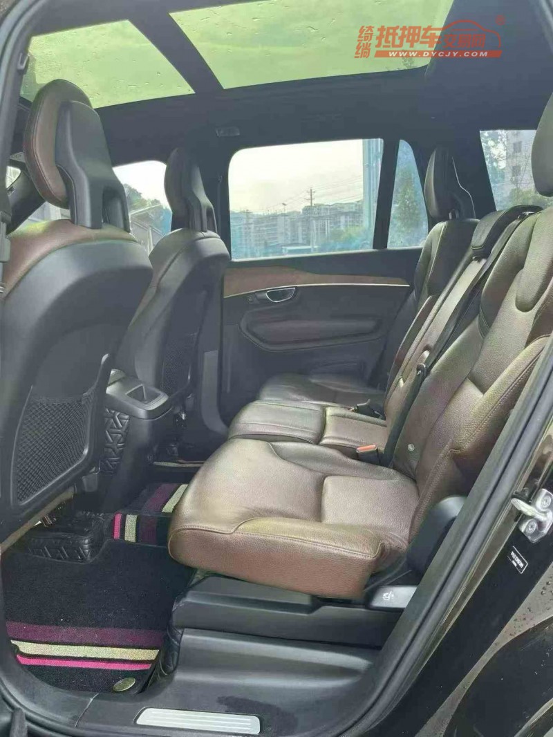 重庆20年沃尔沃XC905