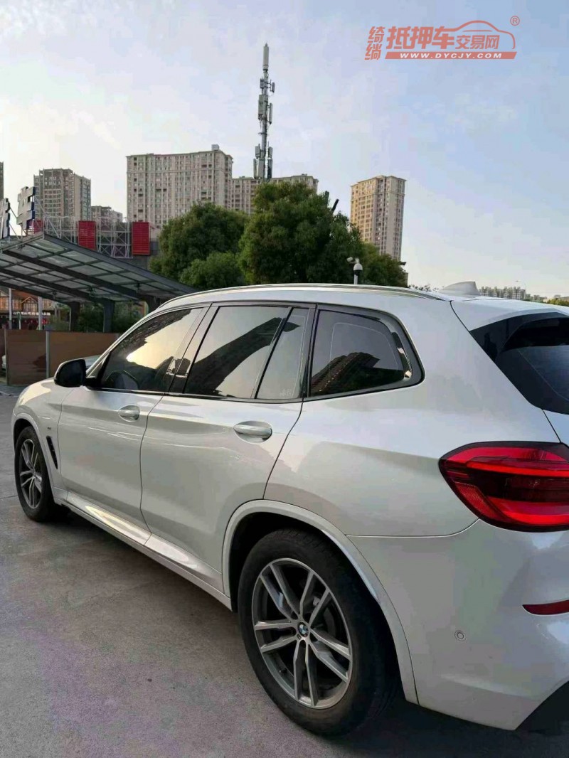 苏州20年宝马X37