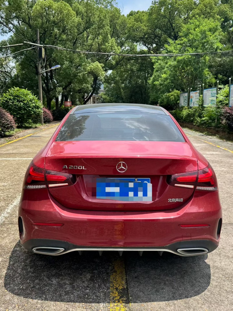 南昌21年奔驰A7