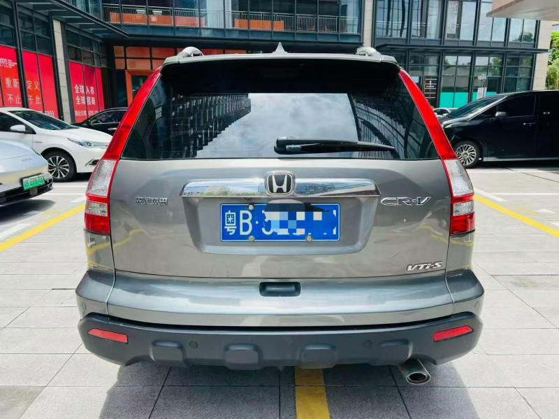 深圳10年本田CRV9