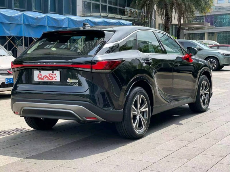 佛山26年雷克萨斯RX8