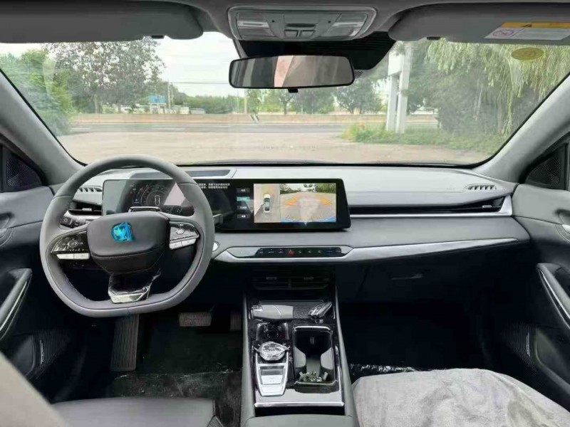 棗莊25年長安汽車啟源5