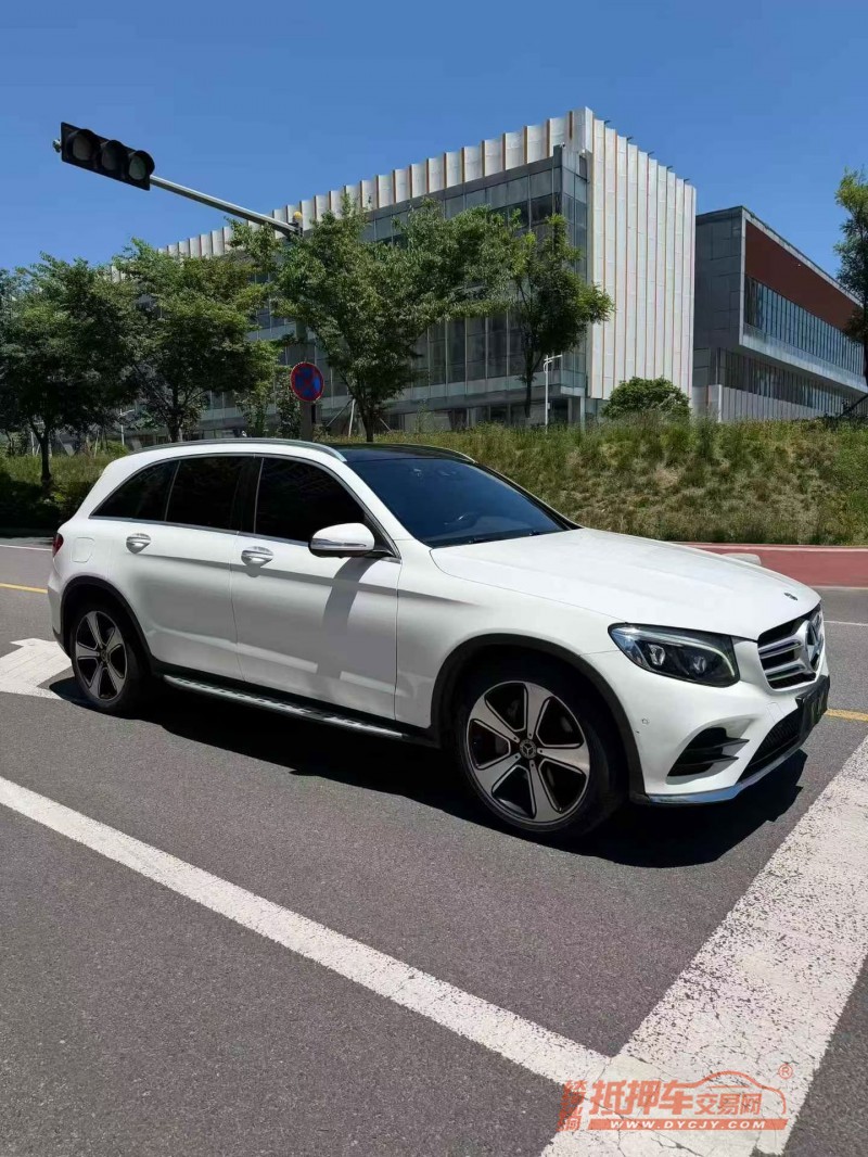 东营19年奔驰GLC2