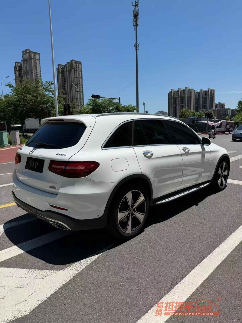 东营19年奔驰GLC7