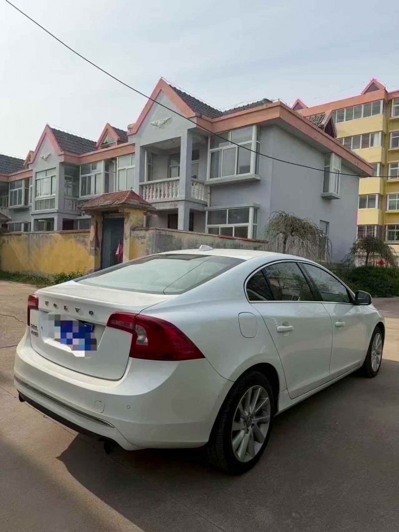 枣庄16年沃尔沃S60L8