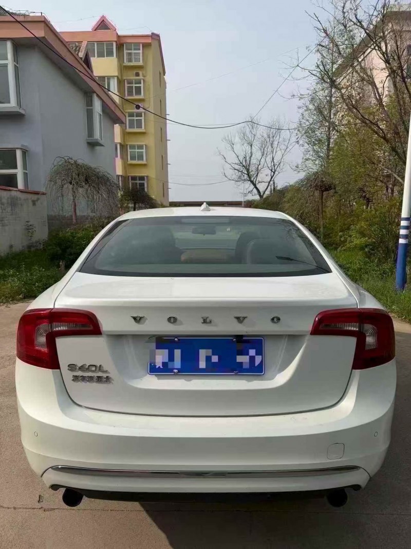 枣庄16年沃尔沃S60L9