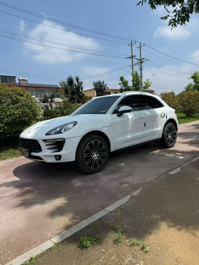 枣庄15年保时捷Macan2