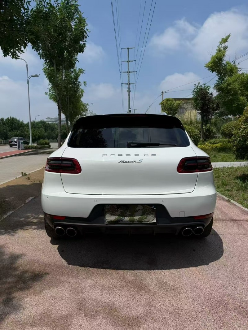枣庄15年保时捷Macan9