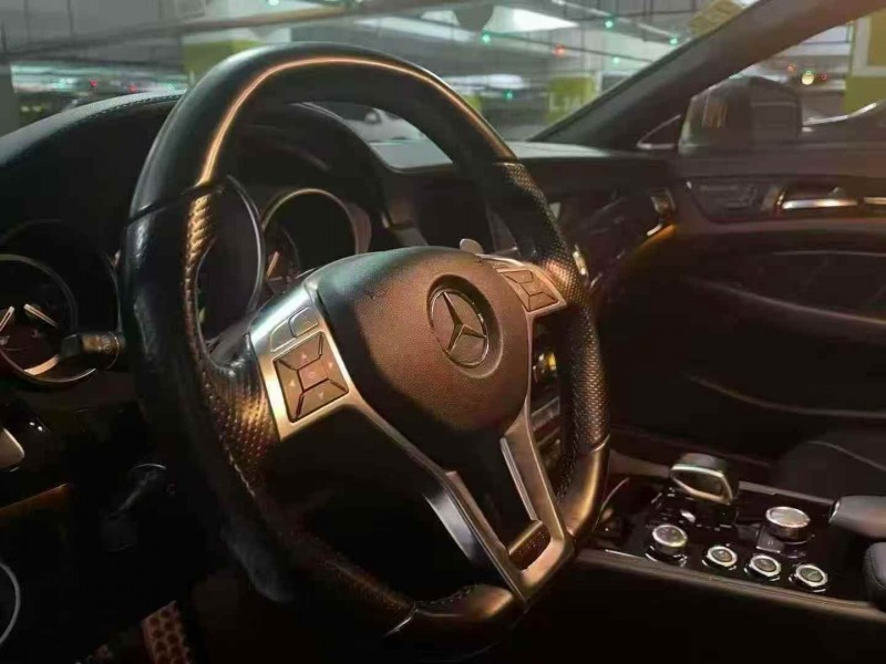 广州15年奔驰AMG5