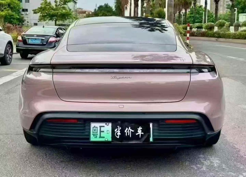 广州24年保时捷Taycan9