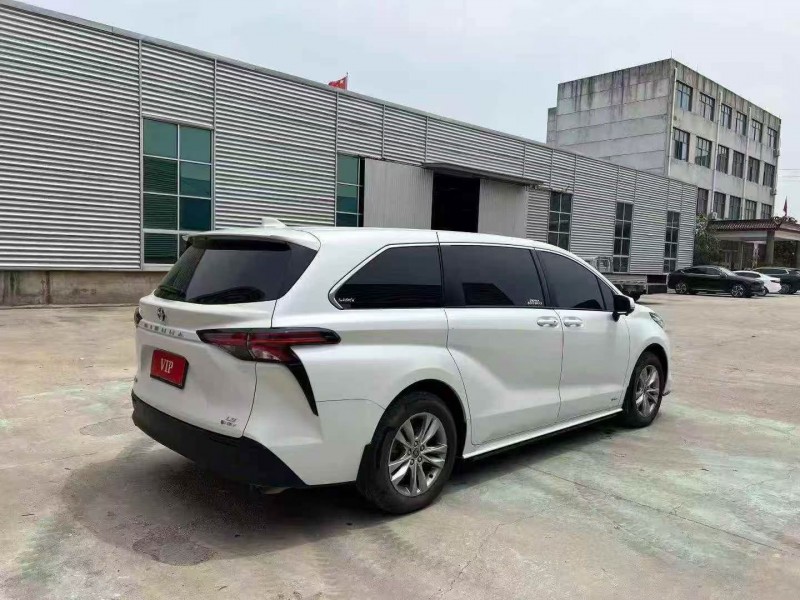 东营25年丰田塞纳7