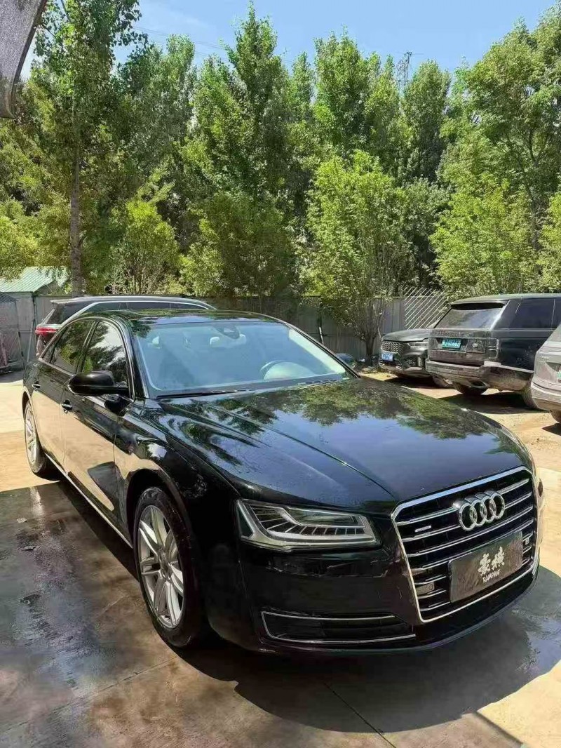 东营17年奥迪A8L2