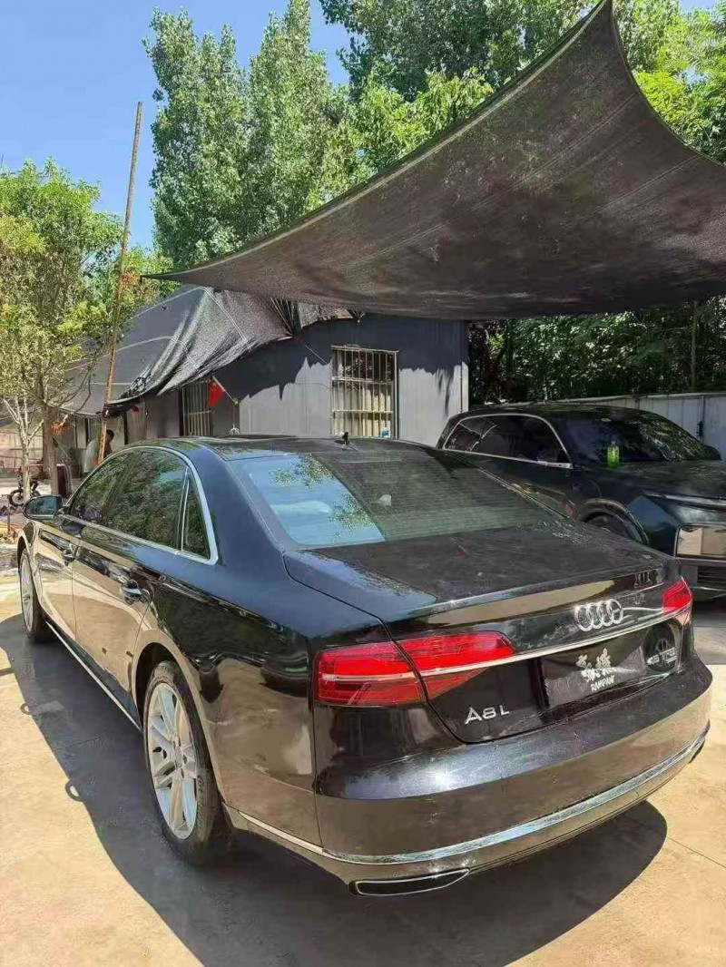 东营17年奥迪A8L8