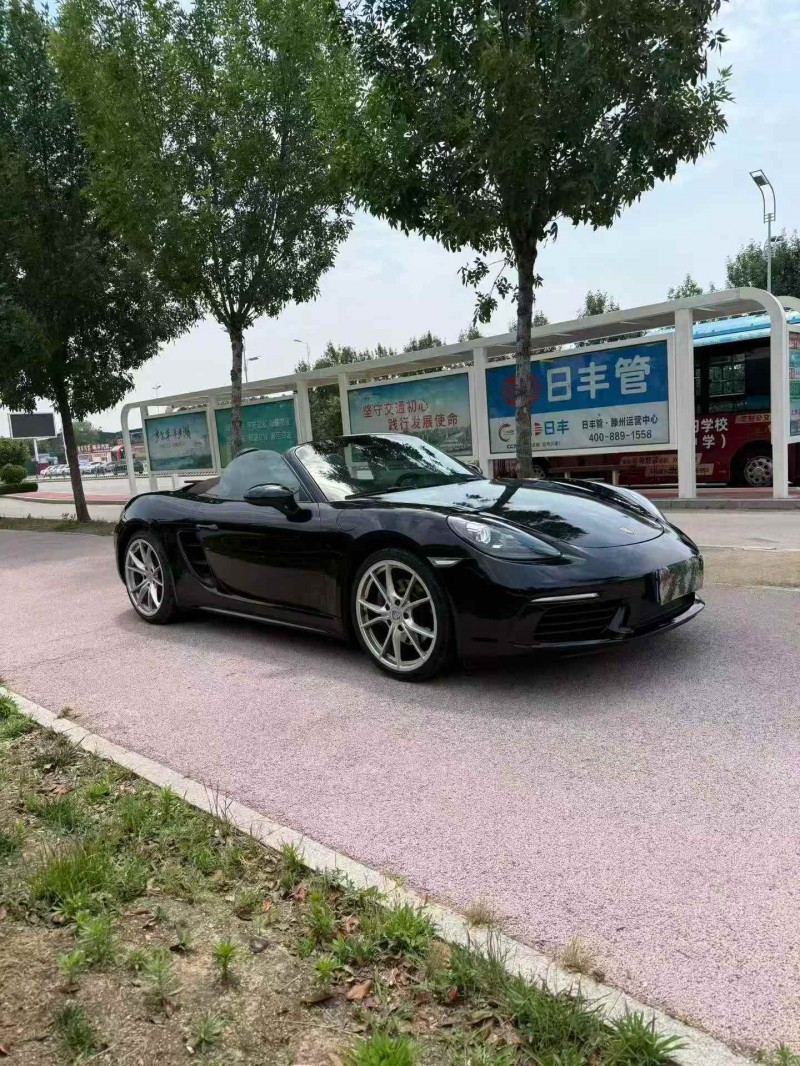 枣庄21年保时捷7182