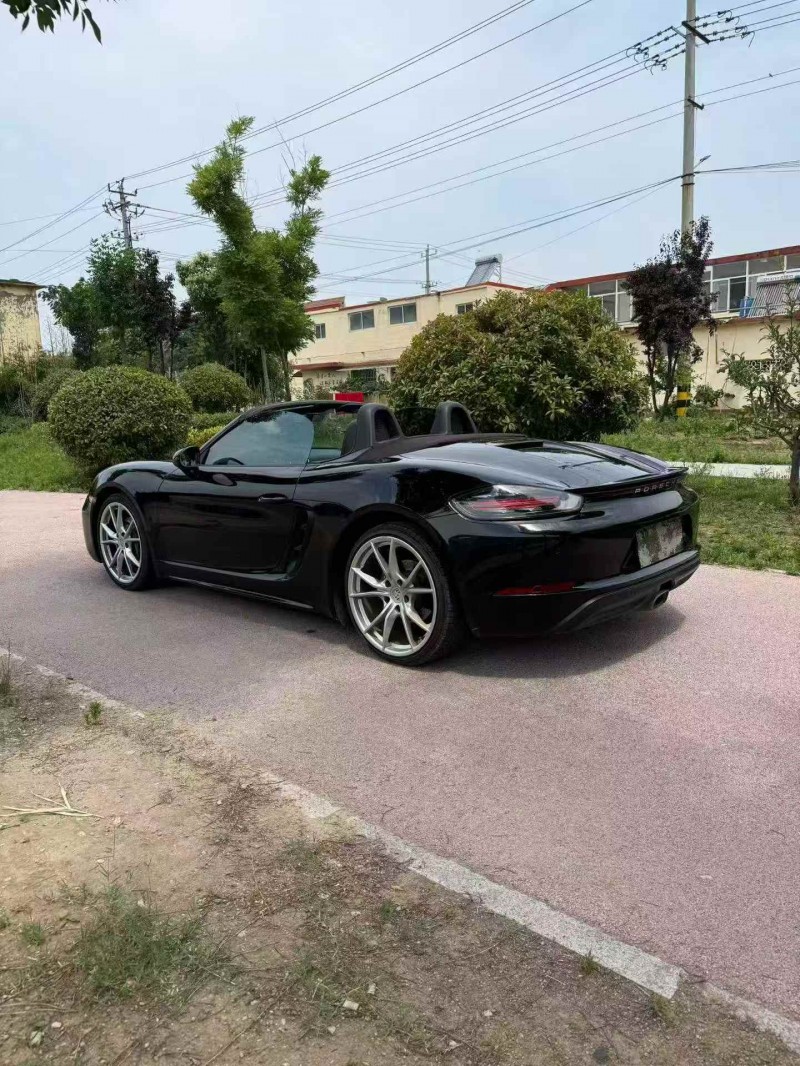 枣庄21年保时捷7183