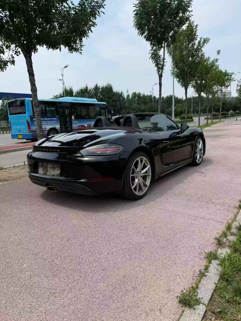 枣庄21年保时捷7184