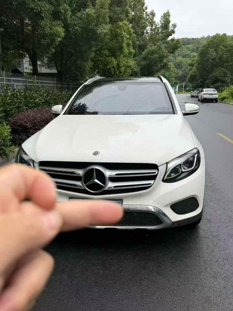 南通19年奔驰GLC1