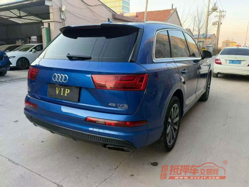济宁17年奥迪Q77