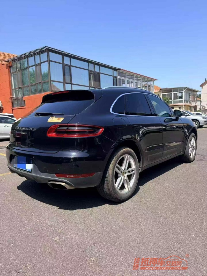 潍坊15年保时捷Macan7