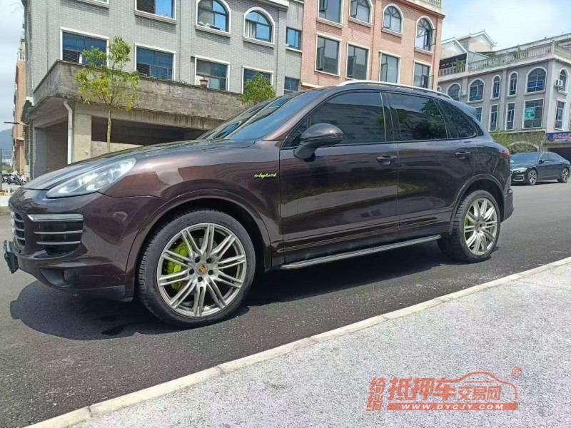 贵阳18年保时捷卡宴3