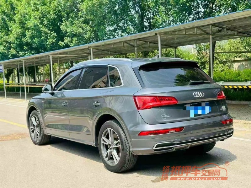 东营19年奥迪Q58