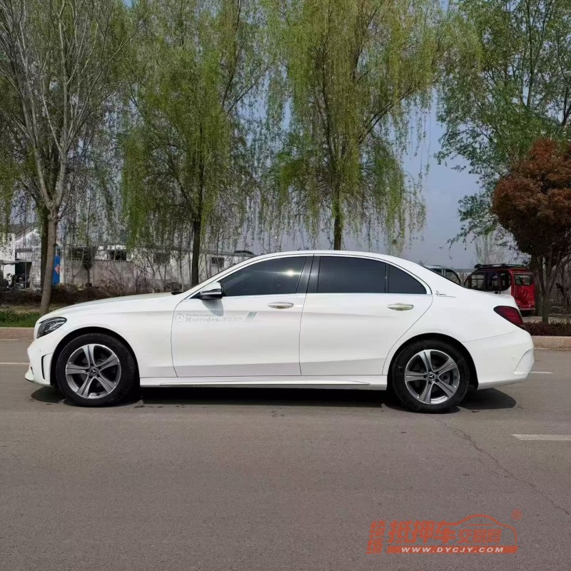 东营21年奔驰C9