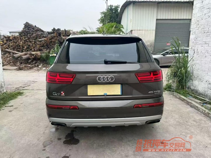 广州18年奥迪Q78