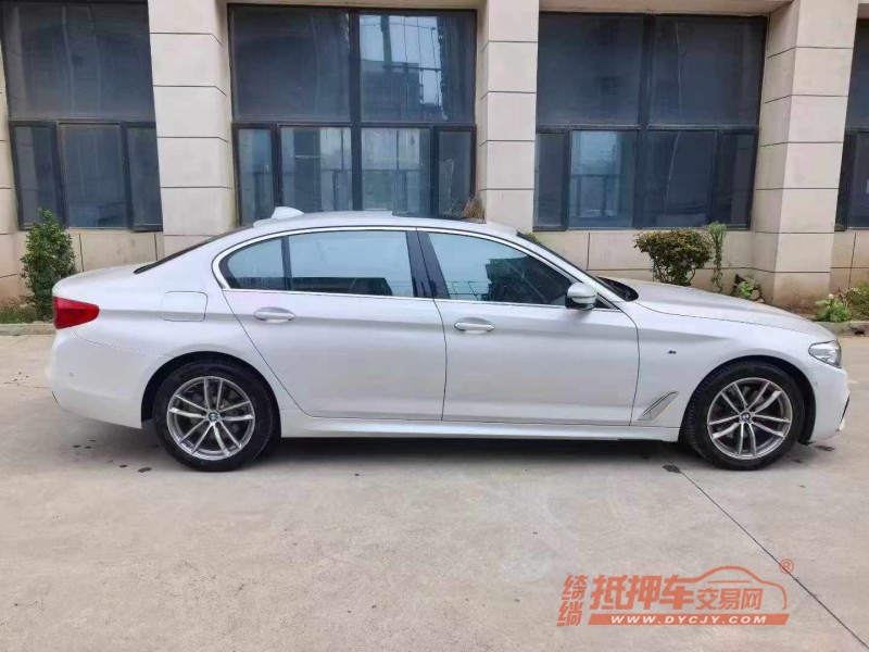 襄阳20年宝马5系8