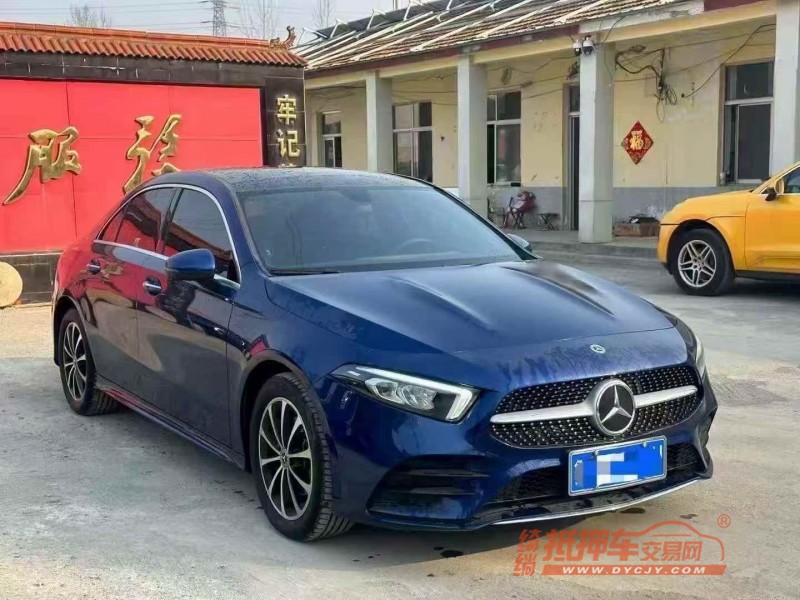 东营22年奔驰A3