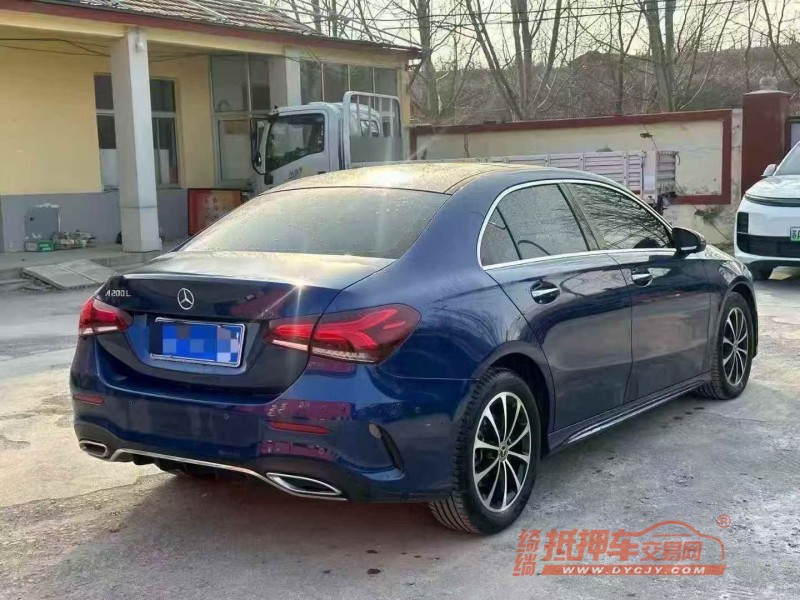 东营22年奔驰A8