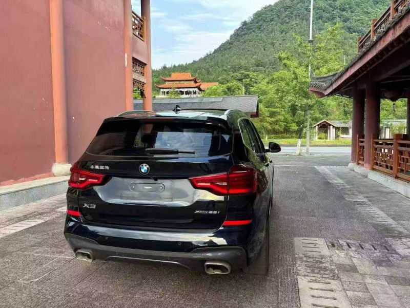 重庆20年宝马X38