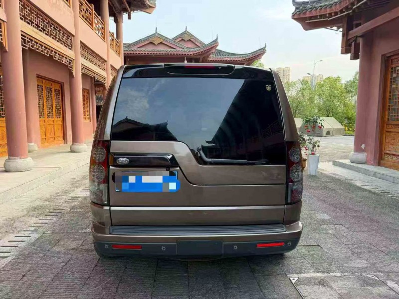 重庆13年路虎发现8