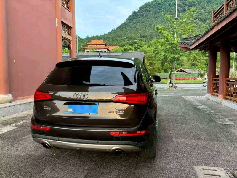 重庆15年奥迪Q58