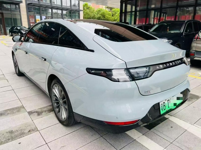 深圳25年零跑汽车C018