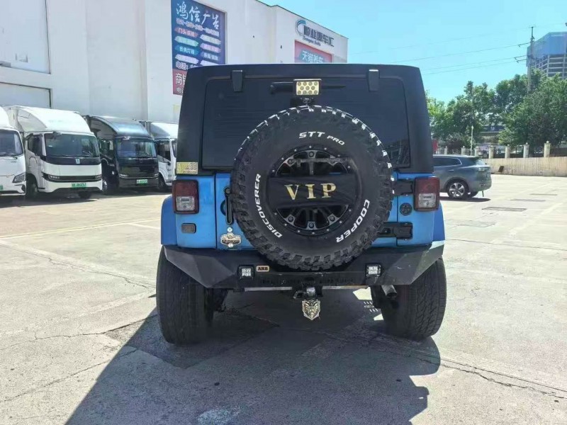 枣庄15年Jeep牧马人7