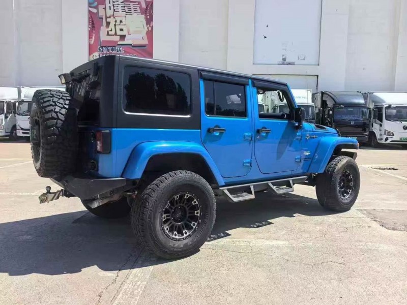 枣庄15年Jeep牧马人9