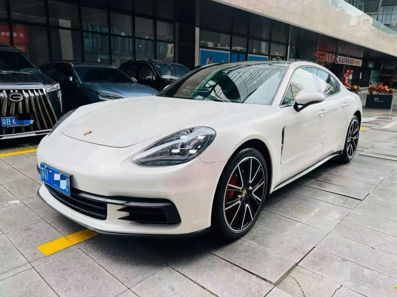 深圳18年保时捷帕拉梅拉4