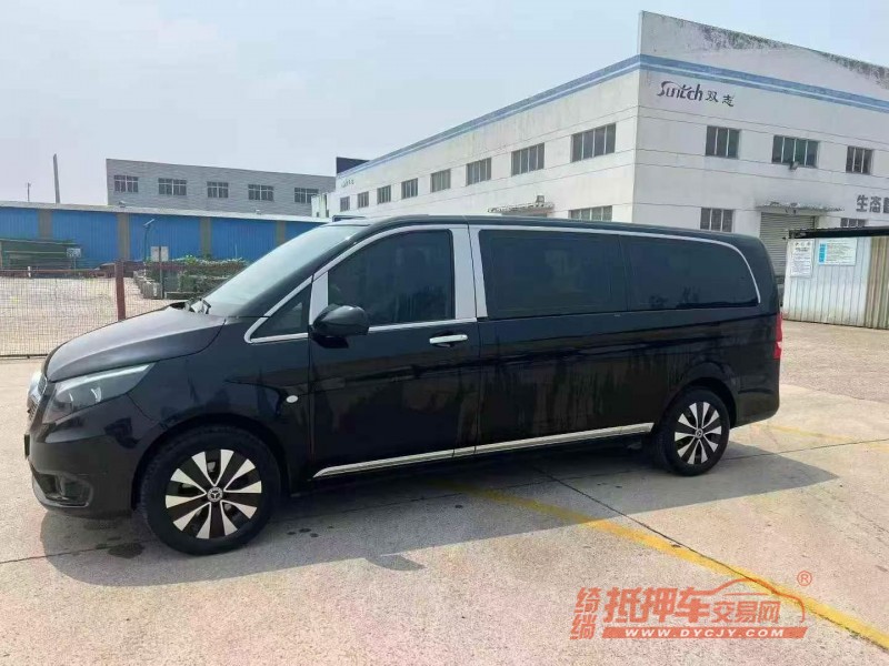 潍坊22年奔驰威霆2