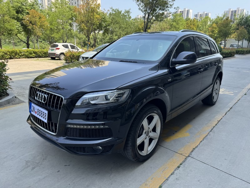 济宁15年奥迪Q73