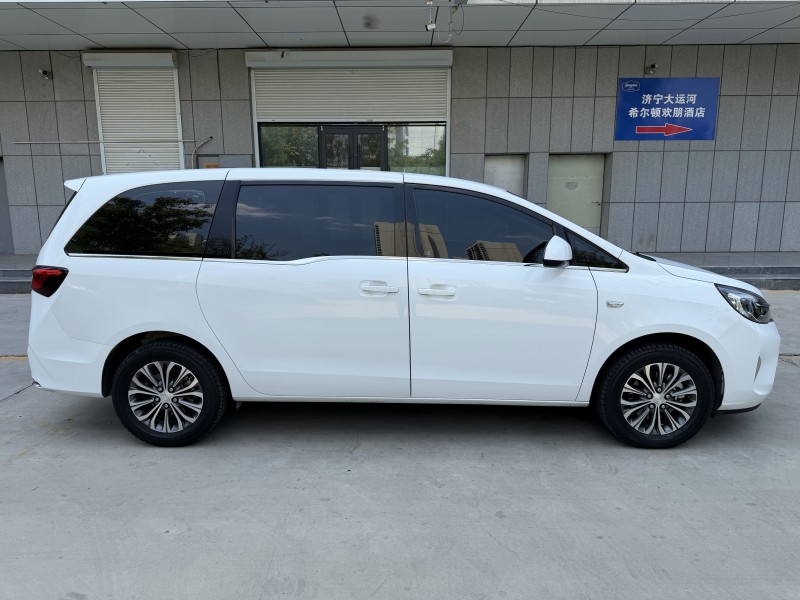 济宁20年别克GL84