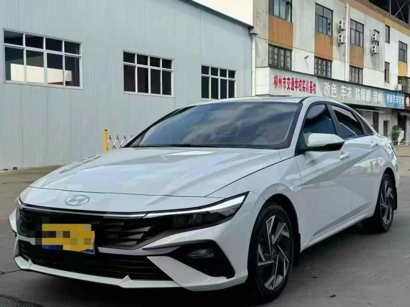 柳州25年现代伊兰特3