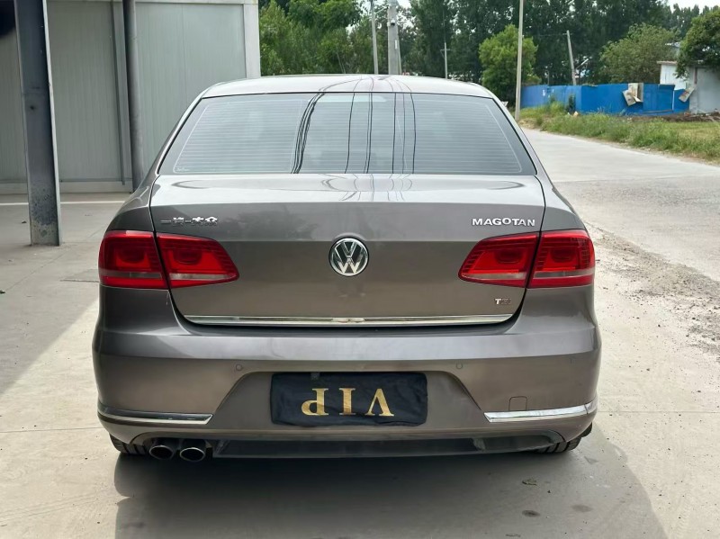 新乡16年大众迈腾9