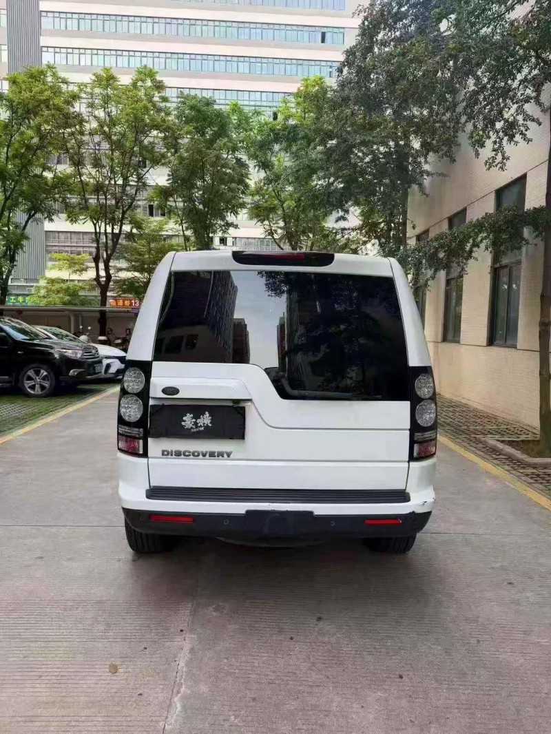 张家口17年路虎发现8