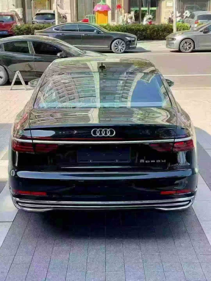 徐州23年奥迪A8L9
