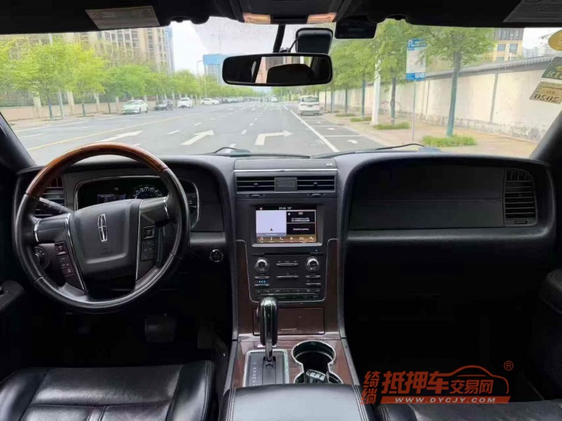 新乡16年林肯领航员6